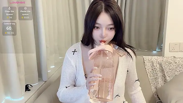 Snapshot of Kulomiyee_koi chatting on June 2026 06:47:02 AM Kulomiyee koi online show from June 2026 06:47:02 AM