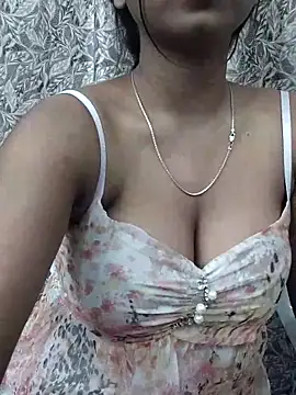 Snapshot of Ishaani_0 chatting on March 2025 12:04:02 AM Ishaani 0 online show from March 2025 12:04:02 AM