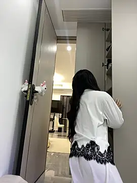 xyebobs online show from February 2026 04:18:01 PM