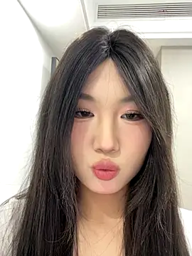 xyebobs online show from November 2025 04:44:02 PM