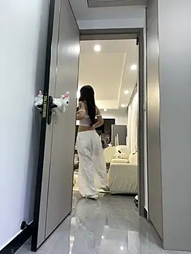 xyebobs online show from February 2026 04:07:02 PM