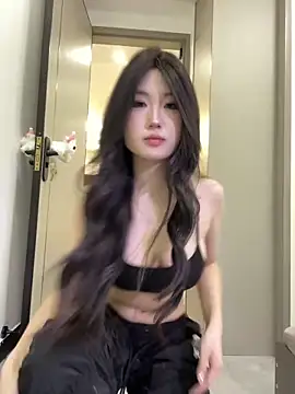 xyebobs online show from March 2026 04:02:01 PM