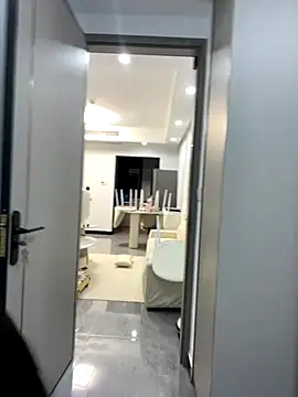 xyebobs online show from November 2025 02:50:01 PM