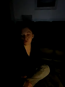 Snapshot of Stoner_BarbieXX chatting on November 2025 10:42:02 PM Stoner BarbieXX online show from November 2025 10:42:02 PM