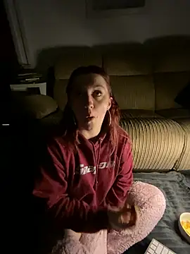 Snapshot of Stoner_BarbieXX chatting on March 2025 10:52:02 PM Stoner BarbieXX online show from March 2025 10:52:02 PM