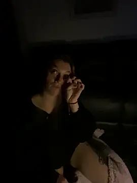 Snapshot of Stoner_BarbieXX chatting on October 2025 09:48:02 PM Stoner BarbieXX online show from October 2025 09:48:02 PM