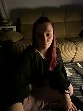 Snapshot of Stoner_BarbieXX chatting on March 2025 10:52:02 PM Stoner BarbieXX online show from March 2025 10:52:02 PM