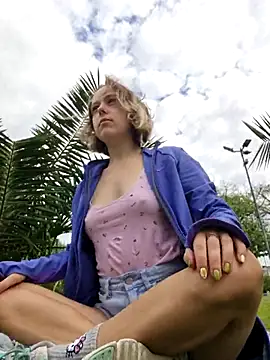 Public Katrisha online show from May 2026 01:27:01 PM