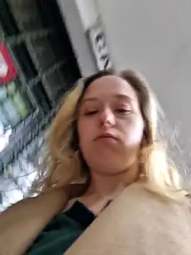 Public Katrisha online show from November 2025 01:11:01 PM