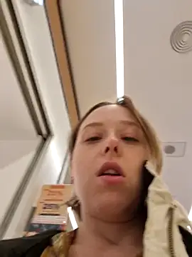 Public Katrisha online show from May 2026 01:48:02 PM