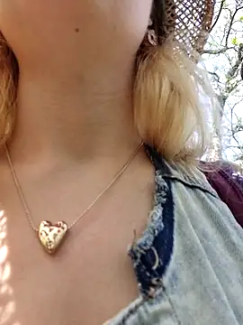 Public Katrisha online show from October 2025 03:44:02 PM