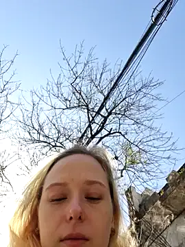 Public Katrisha online show from September 2025 01:40:02 PM