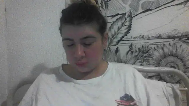 Snapshot of CamilaCherryX chatting on October 2025 07:39:02 PM CamilaCherryX online show from October 2025 07:39:02 PM