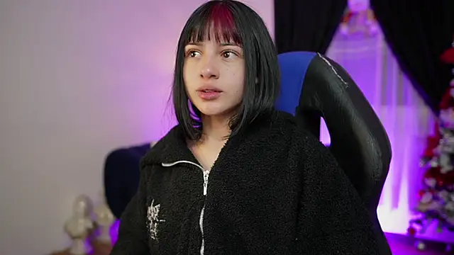 Snapshot of myeimmy_33 chatting on December 2025 10:50:02 AM myeimmy 33 online show from December 2025 10:50:02 AM