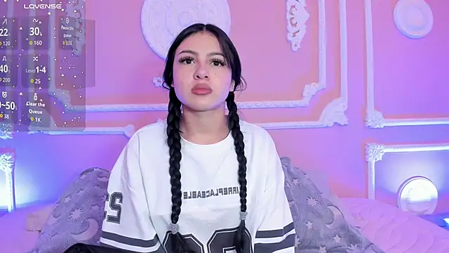 myeimmy 33 online show from April 2026 11:33:01 AM