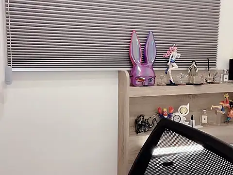 Zozo qq online show from November 2025 01:49:02 PM