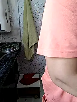 Snapshot of milf-kaira chatting on January 2025 04:23:02 AM milf-kaira online show from January 2025 04:23:02 AM