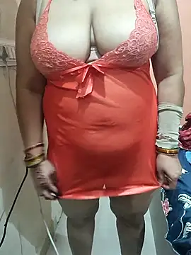 milf-kaira online show from December 2025 03:58:02 PM