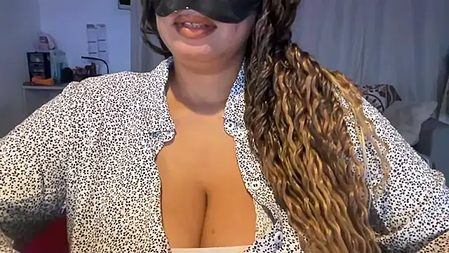 SCARLET-SANTANA online show from October 2025 10:23:02 AM