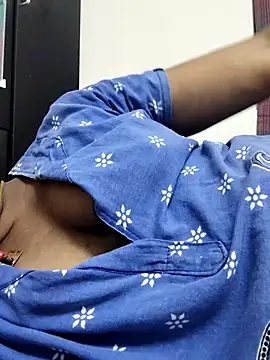 Snapshot of Tamilrojanew chatting on October 2025 05:14:02 PM Tamilrojanew online show from October 2025 05:14:02 PM