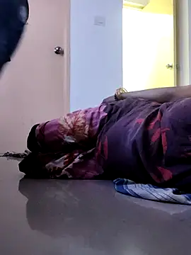 Snapshot of Tamilrojanew chatting on September 2025 05:40:01 AM Tamilrojanew online show from September 2025 05:40:01 AM