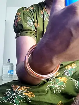 Snapshot of Tamilrojanew chatting on November 2025 05:33:01 AM Tamilrojanew online show from November 2025 05:33:01 AM