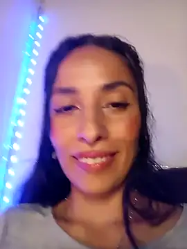 chloewildd  online show from February 2026 03:30:02 AM
