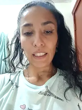 chloewildd  online show from November 2025 10:25:02 PM