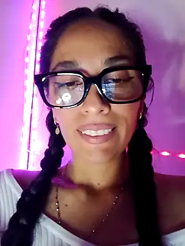 chloewildd  online show from November 2025 03:23:02 AM