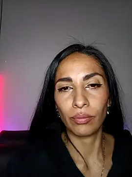 chloewildd  online show from October 2025 04:23:02 AM