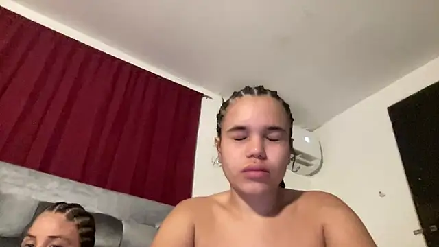 Snapshot of brithneysquirt chatting on March 2025 07:46:02 AM brithneysquirt online show from March 2025 07:46:02 AM