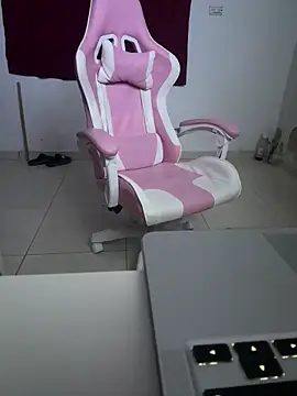 Snapshot of brithneysquirt chatting on January 2025 05:45:02 AM brithneysquirt online show from January 2025 05:45:02 AM