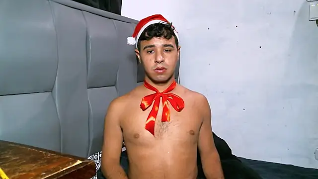 Snapshot of beautiful_james chatting on December 2024 12:22:02 AM beautiful james online show from December 2024 12:22:02 AM