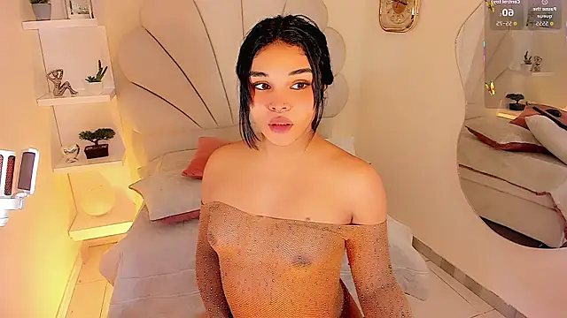 Snapshot of ValentinaMarinn chatting on December 2025 09:06:02 PM ValentinaMarinn online show from December 2025 09:06:02 PM