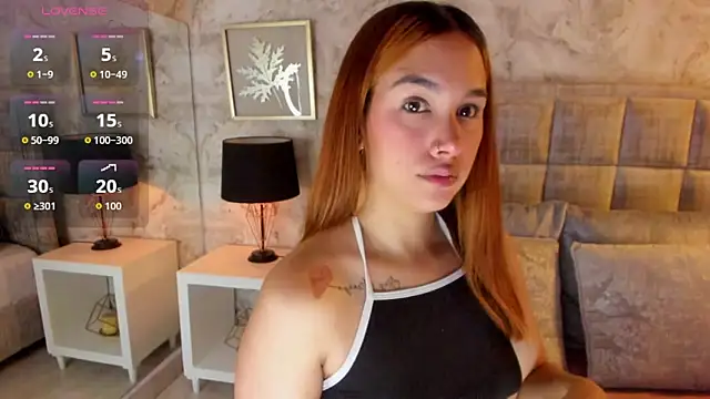 AdeleAndersonn online show from April 2026 01:04:02 PM