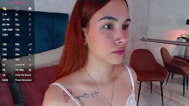 AdeleAndersonn online show from November 2025 09:18:02 PM