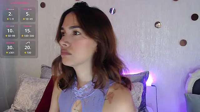 AdeleAndersonn online show from October 2025 04:29:01 PM