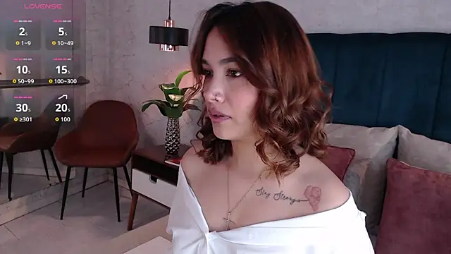 AdeleAndersonn online show from September 2025 08:00:01 PM
