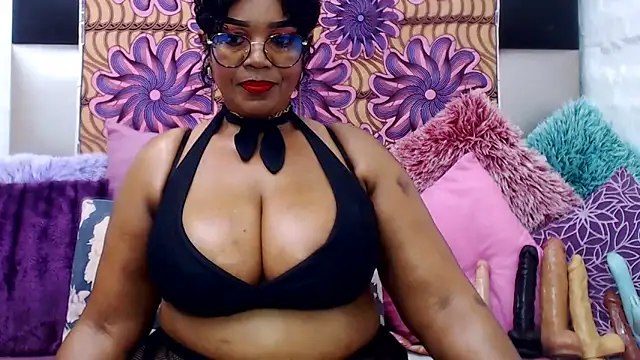 MATURExxxASS online show from November 2025 06:01:02 PM