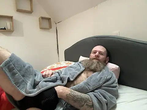 Snapshot of Ice_mannHH chatting on January 2025 09:06:02 AM Ice mannHH online show from January 2025 09:06:02 AM