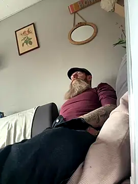 Snapshot of Ice_mannHH chatting on November 2025 01:22:01 PM Ice mannHH online show from November 2025 01:22:01 PM