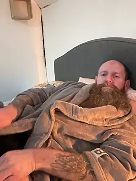 Snapshot of Ice_mannHH chatting on January 2025 10:59:01 PM Ice mannHH online show from January 2025 10:59:01 PM