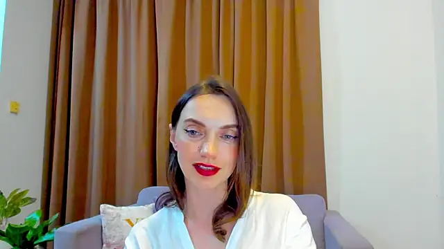 Snapshot of LovelyeeMia chatting on October 2025 02:41:01 PM LovelyeeMia online show from October 2025 02:41:01 PM