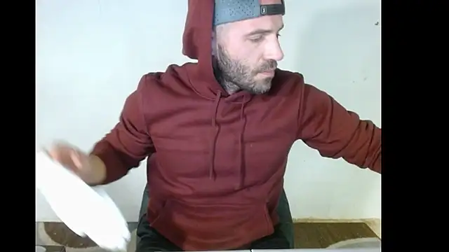 Snapshot of TheNakedPreacher chatting on January 2025 12:29:01 PM TheNakedPreacher online show from January 2025 12:29:01 PM