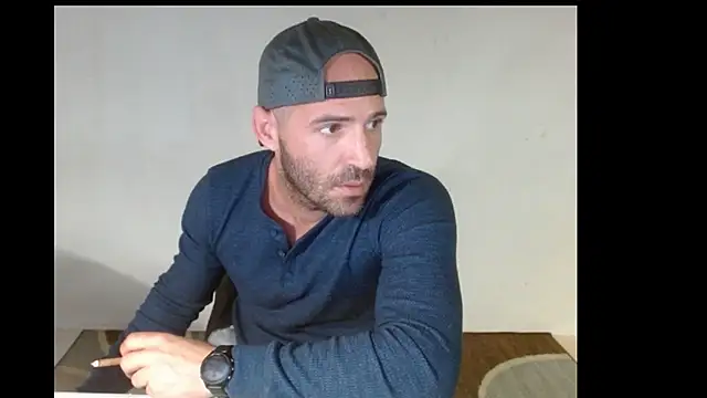 Snapshot of TheNakedPreacher chatting on March 2025 11:44:02 AM TheNakedPreacher online show from March 2025 11:44:02 AM