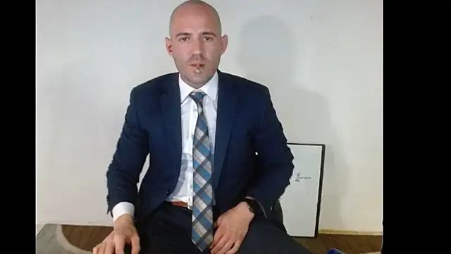 Snapshot of TheNakedPreacher chatting on January 2025 09:04:01 AM TheNakedPreacher online show from January 2025 09:04:01 AM