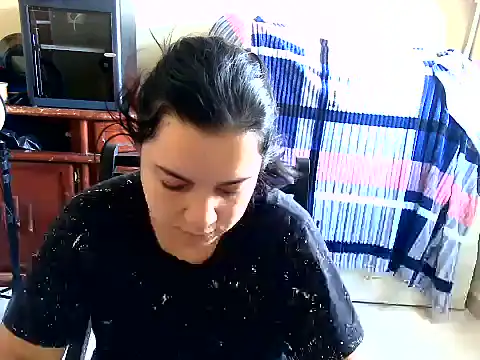 Victorialatina online show from November 2025 05:39:01 PM