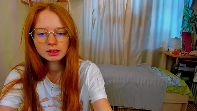 Fire Luna online show from November 2025 06:08:02 AM