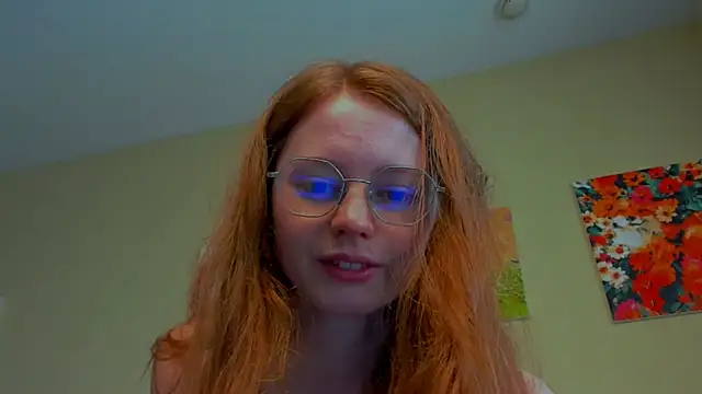 Snapshot of Fire_Luna chatting on July 2026 08:21:01 AM Fire Luna online show from July 2026 08:21:01 AM