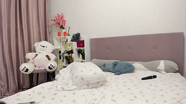 Shadow Dance online show from October 2025 03:20:01 PM